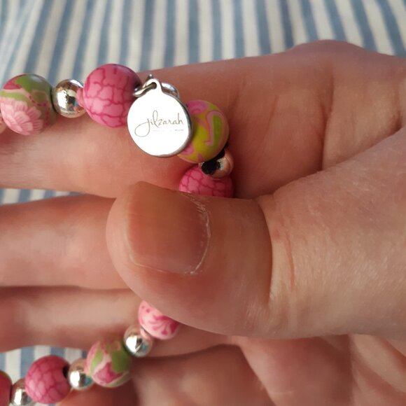 Jilzarah Vintage Pastel Beaded Bracelet Signed Charm Stretch - Picture 4 of 4